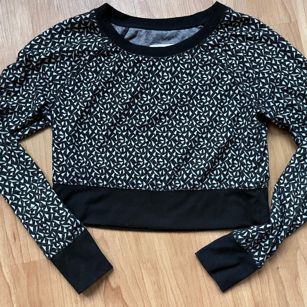 Cropped Patterned Sweater